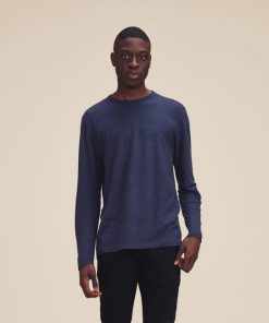 Men's long sleeved t-shirts and tops