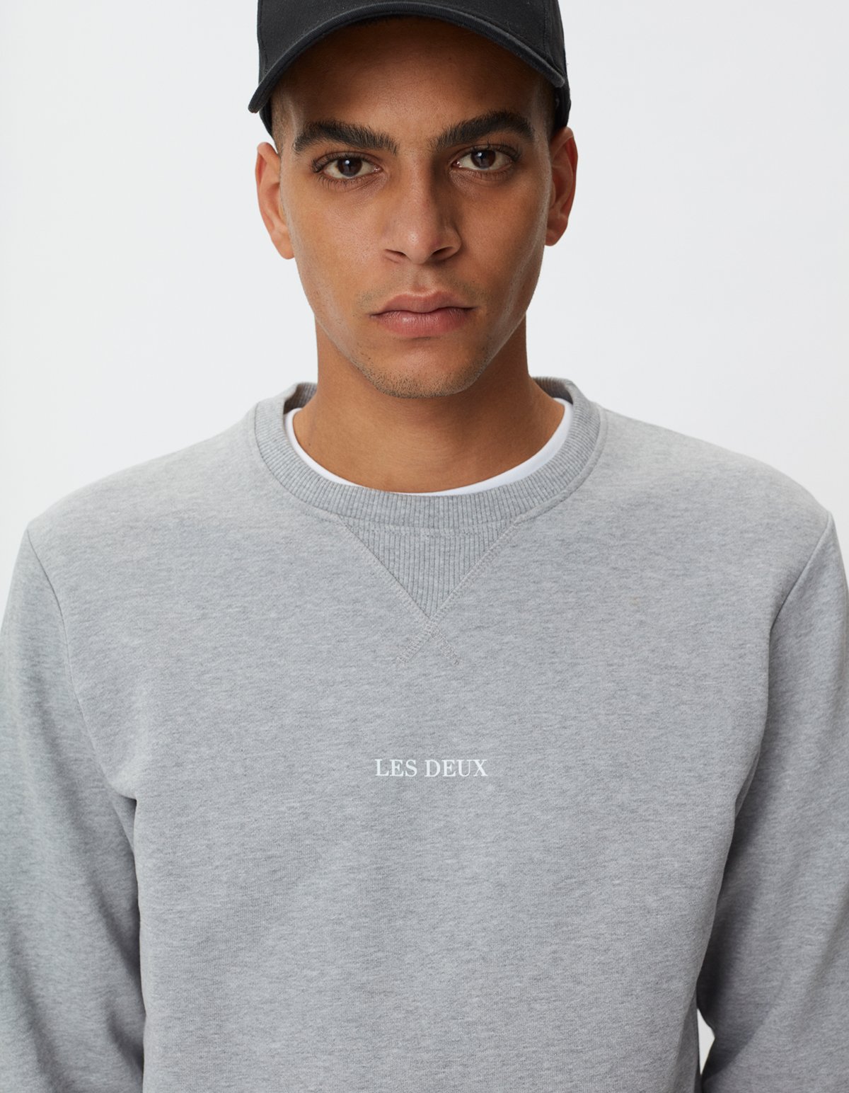 Buy Les Deux Lens Sweatshirt Light Grey Melange - Scandinavian Fashion ...