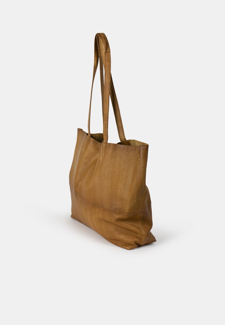 Buy RE:DESIGNED Marlo Urban Large Bag Tan - Scandinavian Fashion Store