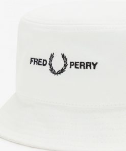 fred perry hat and gloves