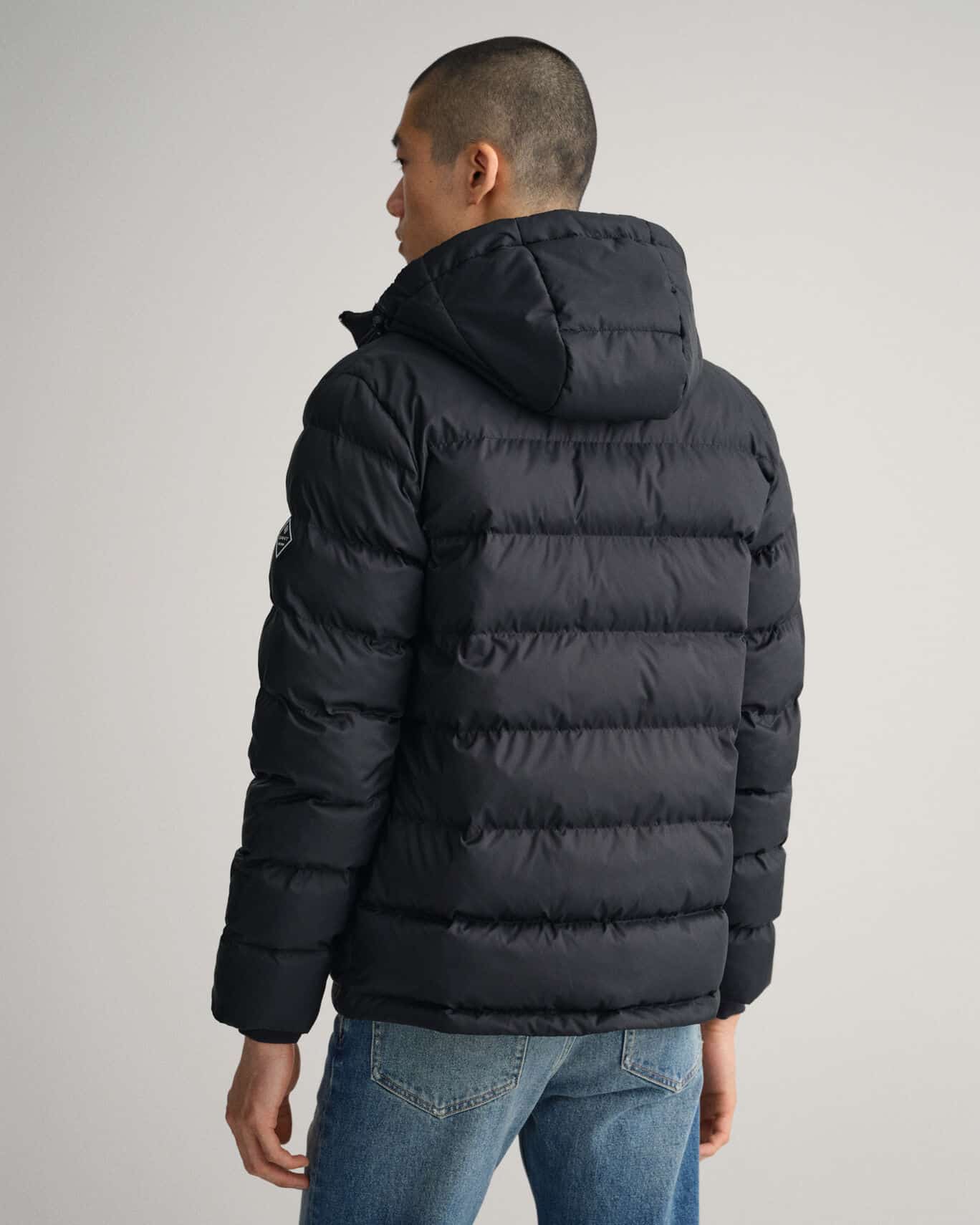 Buy Gant Active Cloud Jacket Black - Scandinavian Fashion Store