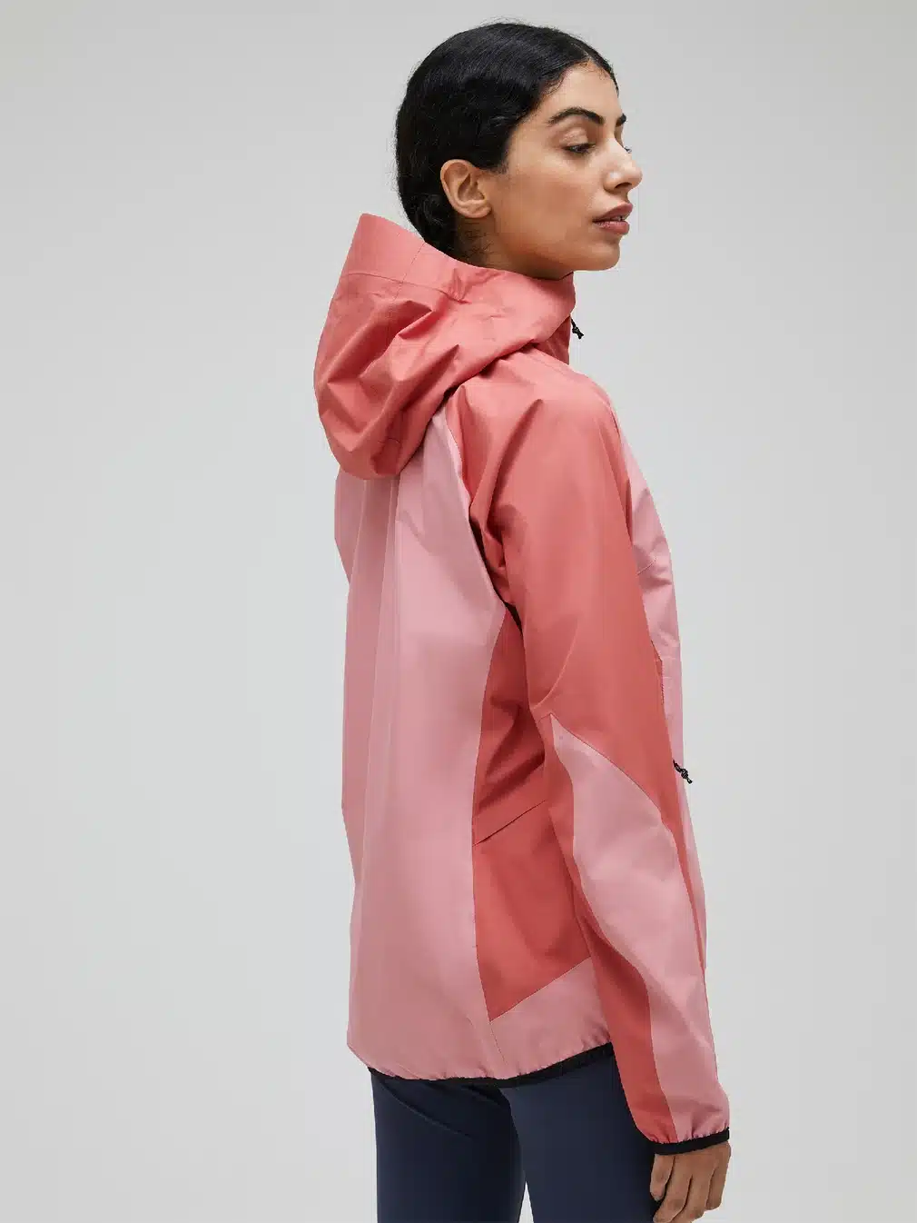 Buy Peak Performance Gore-Tex Pac Jacket Women Trek Pink/Warm Blush -  Scandinavian Fashion Store