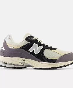 New balance 2002 Magnet With Timberwolf And Sandstone