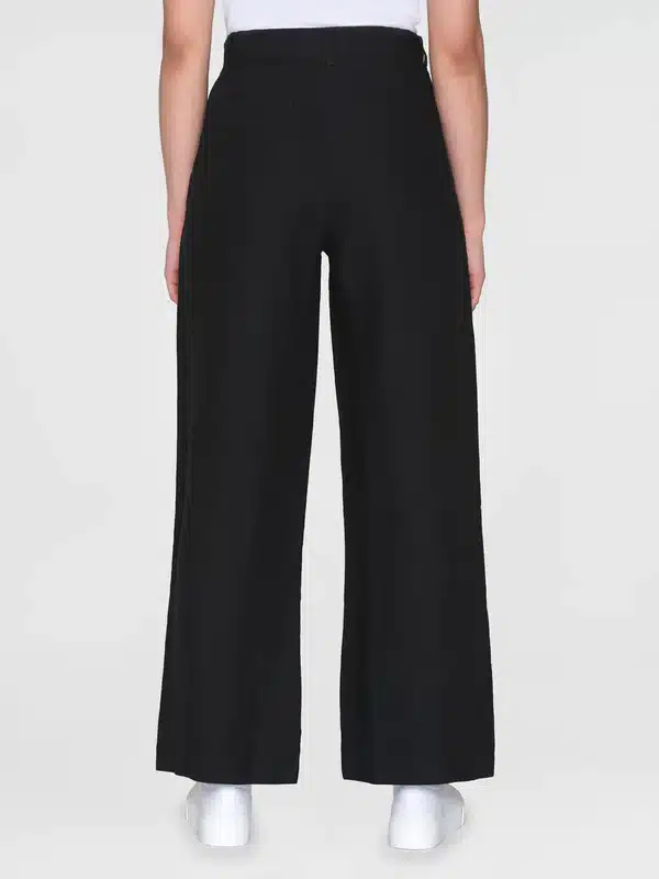 Buy Loose linen pant - Black Jet - from KnowledgeCotton Apparel®